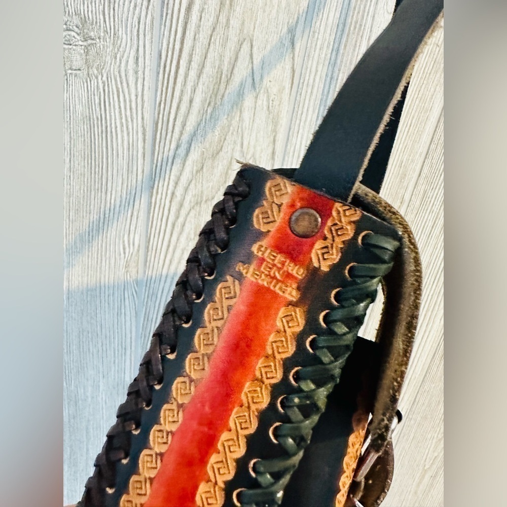 VINTAGE HAND TOOLED LEATHER Purse Bag Mexico Crossbody Adjustable Brown Boho - Picture 7 of 16